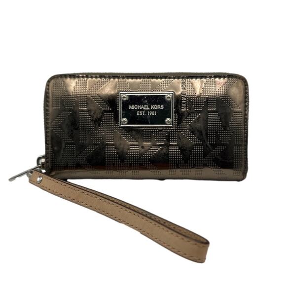 MICHAEL KORS Metallic Silver Zip Around Wallet - Picture 1 of 10